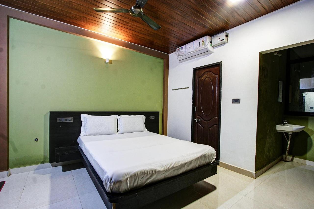 Spot On 37197 Mallya Residency Hotel Someshwar Buitenkant foto