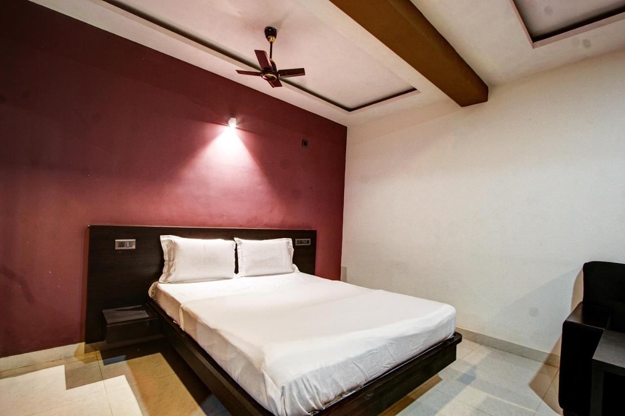 Spot On 37197 Mallya Residency Hotel Someshwar Buitenkant foto