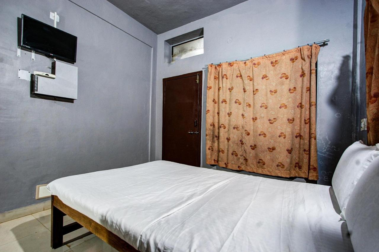 Spot On 37197 Mallya Residency Hotel Someshwar Buitenkant foto