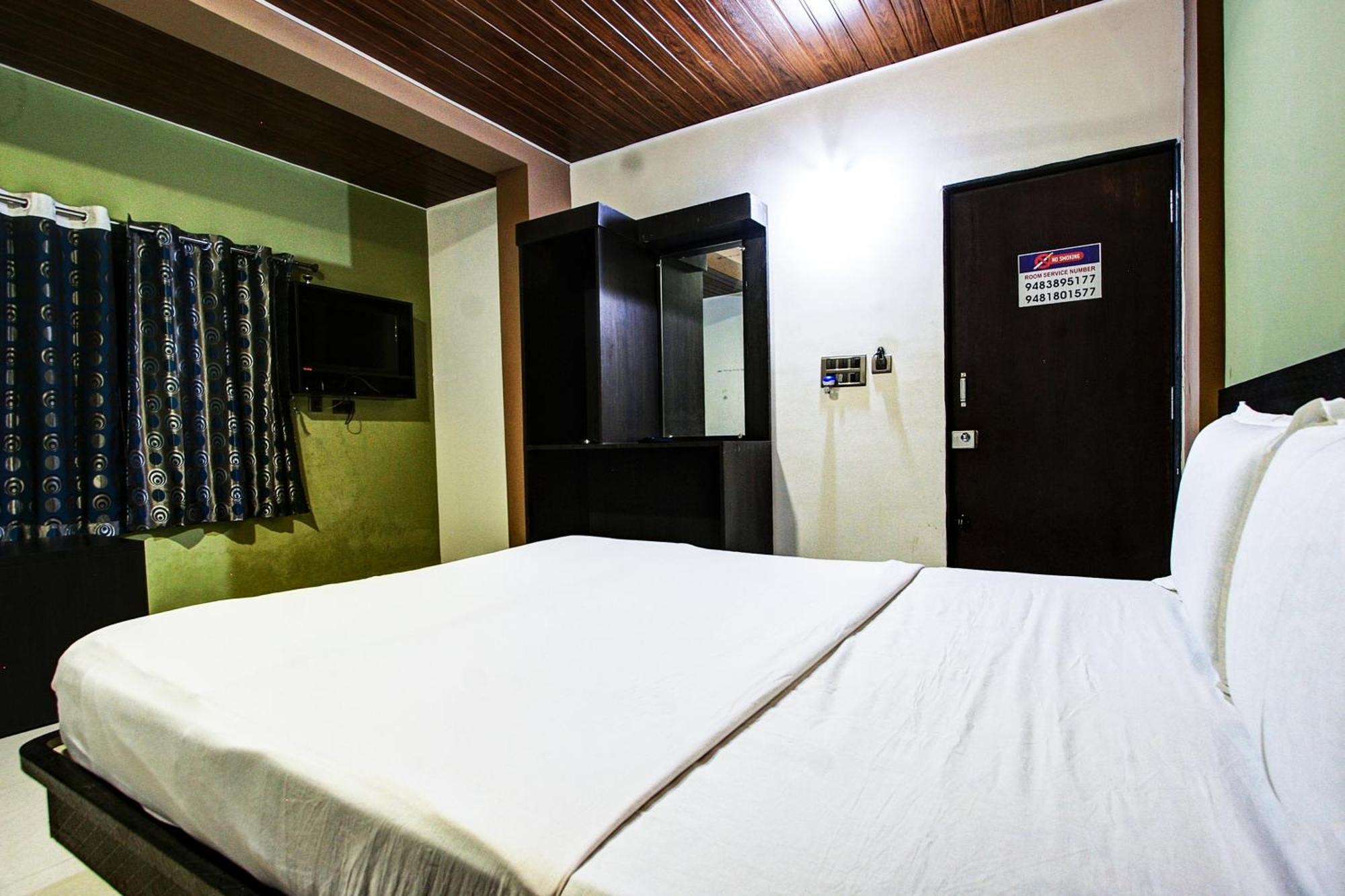 Spot On 37197 Mallya Residency Hotel Someshwar Buitenkant foto