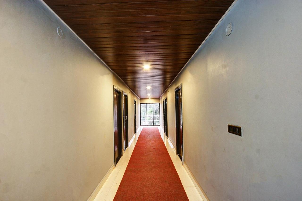 Spot On 37197 Mallya Residency Hotel Someshwar Buitenkant foto