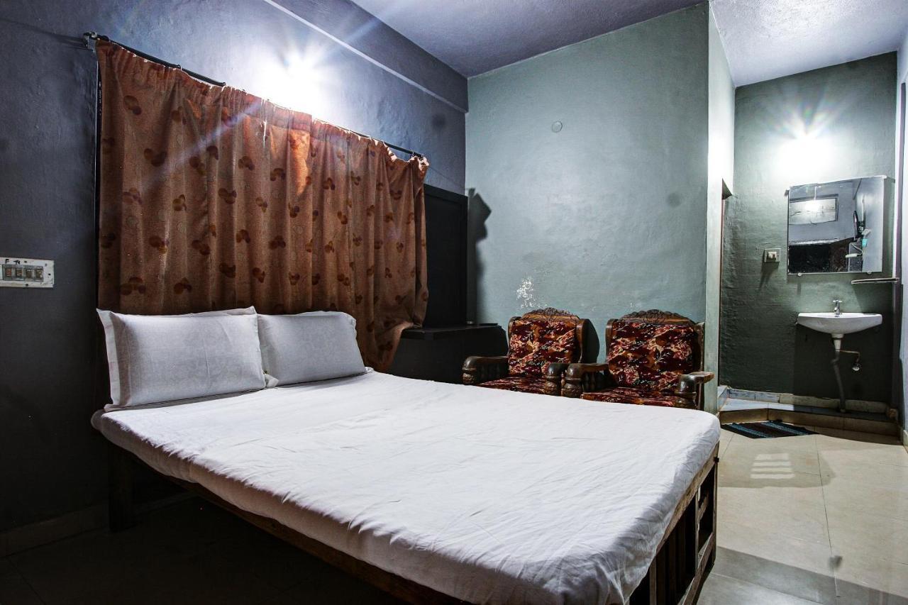 Spot On 37197 Mallya Residency Hotel Someshwar Buitenkant foto