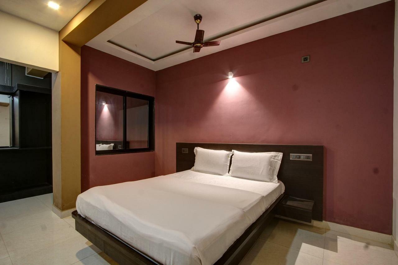 Spot On 37197 Mallya Residency Hotel Someshwar Buitenkant foto
